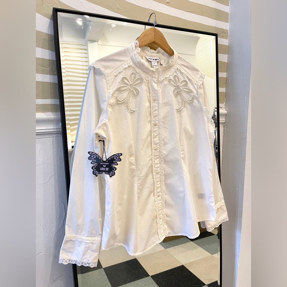 Anna Sui X Old Navy off white cotton appliqué top with lace Large NWT